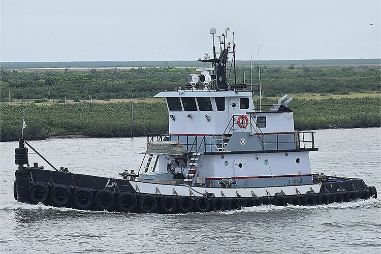 Z-drive Tug