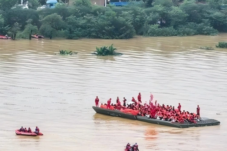 Puente rápidamente colocado
