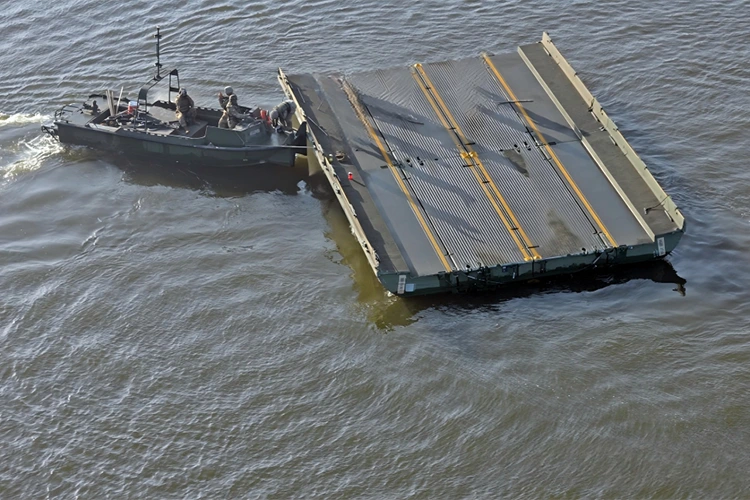 Puente rápidamente colocado