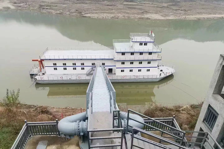Estación de Bombeo de Aguas con Grandes Fluctuaciones en el Nivel del Agua